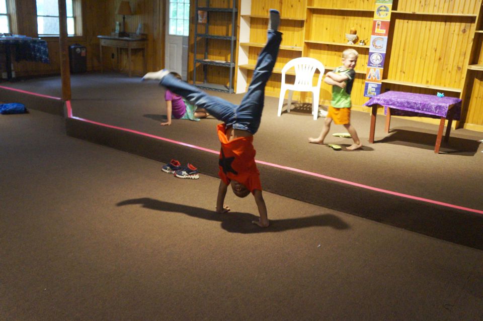 kids handstand 2014.jpg